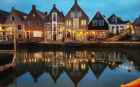 The Dutch Buoy